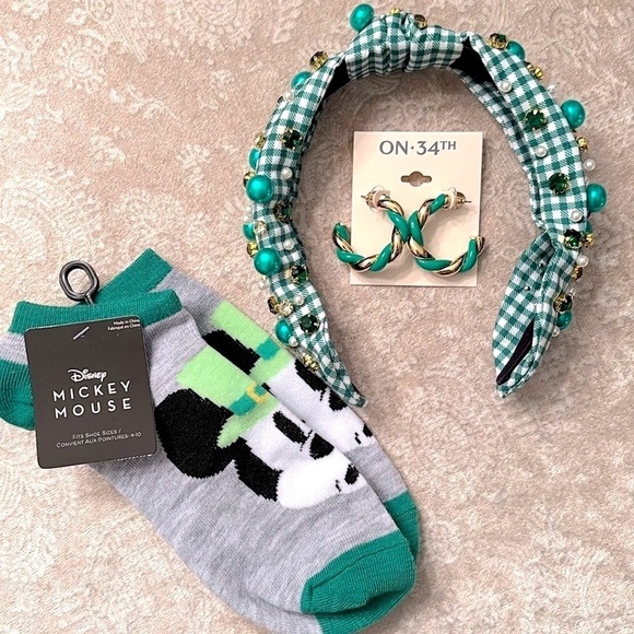 Brand New St. Patrick Day Set Green Beaded Gingham Headband Disney Socks Hoops main image 16